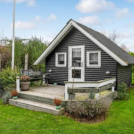 Holiday home 2 Bedroom Nice In